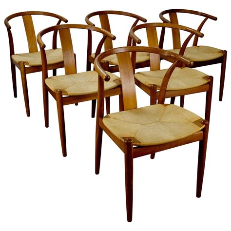 set   cherry wishbone style dining chairs  sale  stdibs