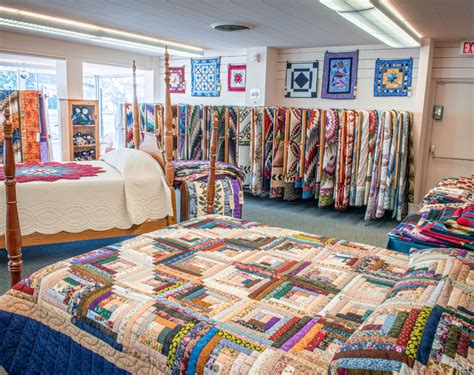 quilt shop  millers lancaster county hand stitched quilts