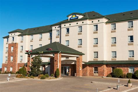 days inn  wyndham saskatoon   updated  prices