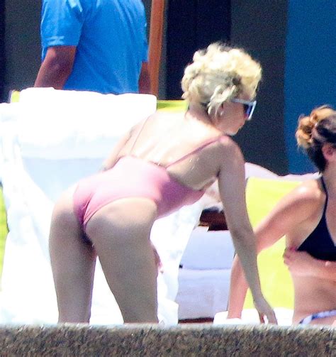 lady gaga in swimsuit at pedregal resort in mexico 07 16