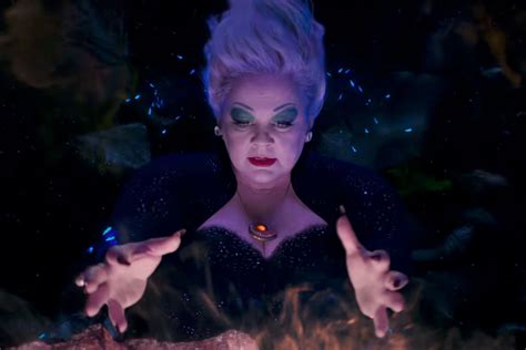 the little mermaid strikes a deal with ursula in new live action