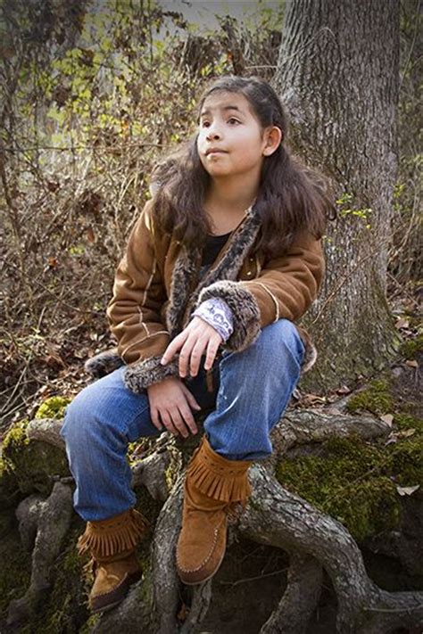 modern native american girl a twisted lens portraits pinterest