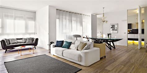 Soggiorno con cucina a vista di 20 mq · scegliete una cucina in linea da disporre lungo un'unica parete, possibilmente quella senza finestre. 150 mq tutti da copiare: dalla divisione soggiorno-cucina, all'armadio