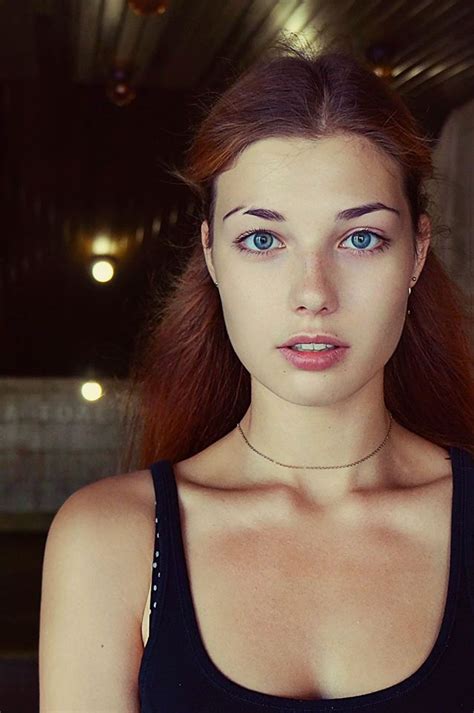 Румунська дівчина фотограф показала красу жінок із 37 країн світу фото ВСВІТІ