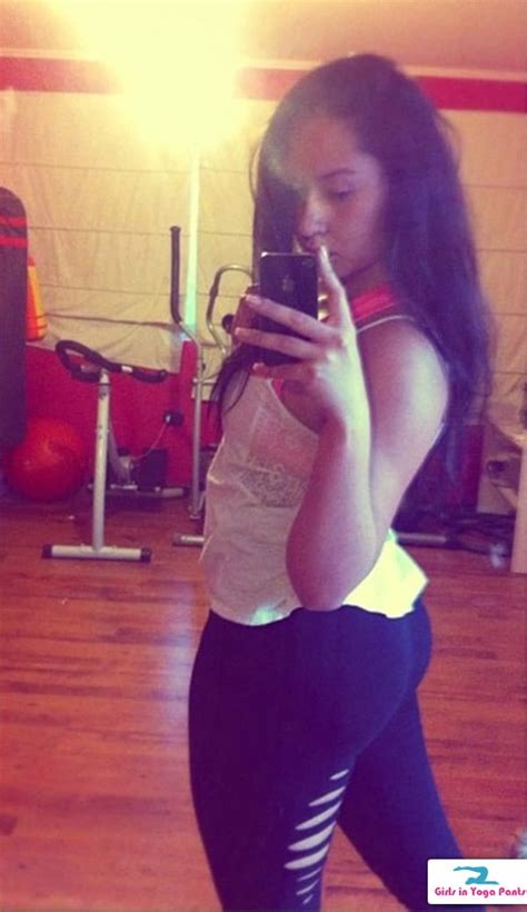 7 Girls In Yoga Pants Who Do Their Squats Hot Girls In