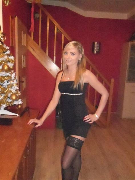 slutty blonde ready for the new years party kar0