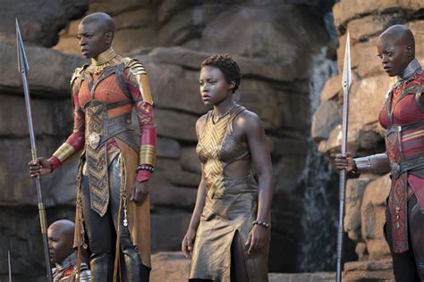 Black Panther Behind The Scenes Photos Show The Cast