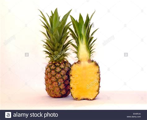 eineinhalb ananas pineapple stock photo alamy