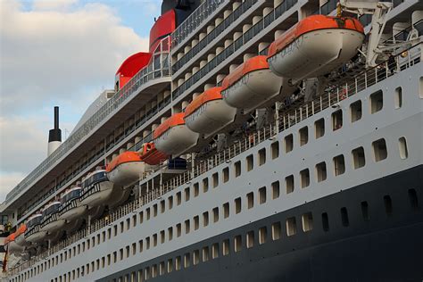 qm rettungsboote foto bild schiffe und seewege motorschiffe kreuzfahrtschiffe bilder