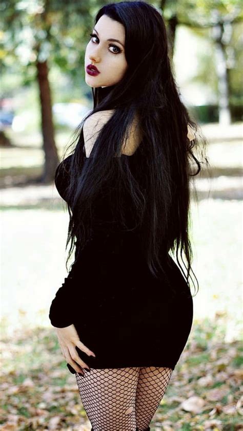 Pin By Endy De On Contesa Goth Beauty Hot Goth Girls Girl Model