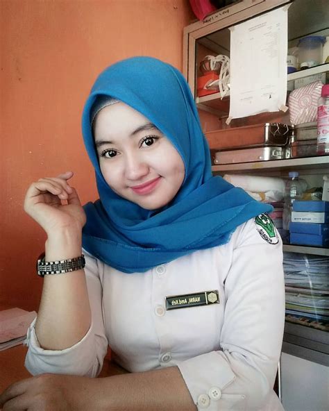 Perempuan Berjilbab Ketat Mempesona Republic Renger Cantik Gadis