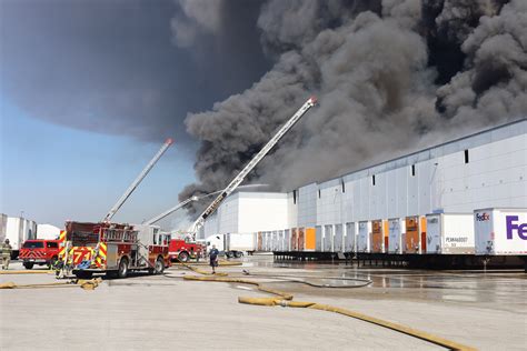 update   walmart distribution center fire  plainfield