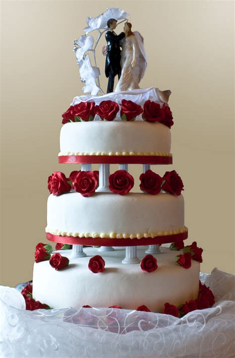 fichier wedding cake with roses — wikipédia