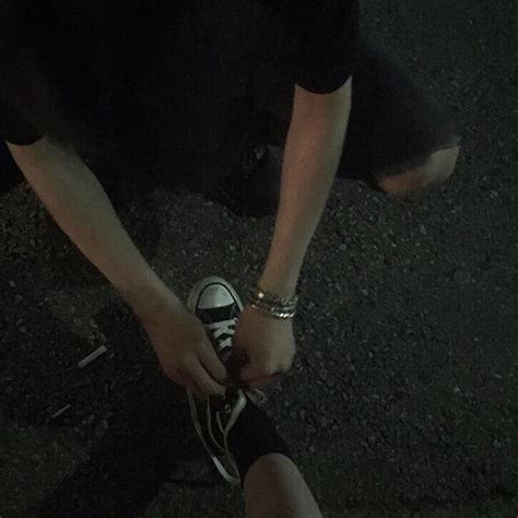 𝕕𝕒𝕣𝕜 𝕒𝕖𝕤𝕥𝕙𝕖𝕥𝕚𝕔 Grunge Couple Couple Aesthetic Cute Couple Pictures