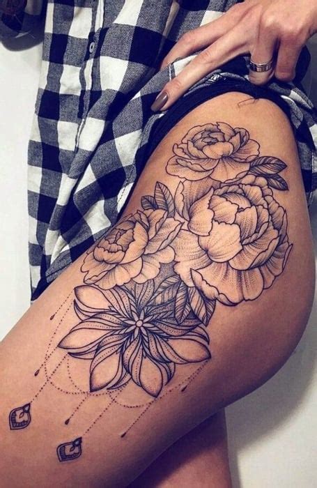 50 Sensual Hip Tattoos For Women To Embrace Their Femininity Today