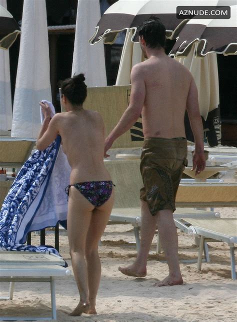 China Chow Goes Topless At The Beach While Vacationing In
