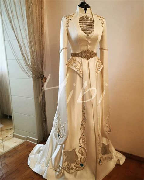 Pin By Lora Mohd On Kafkas Royalty Dress Daily Dress Fantasy Dress