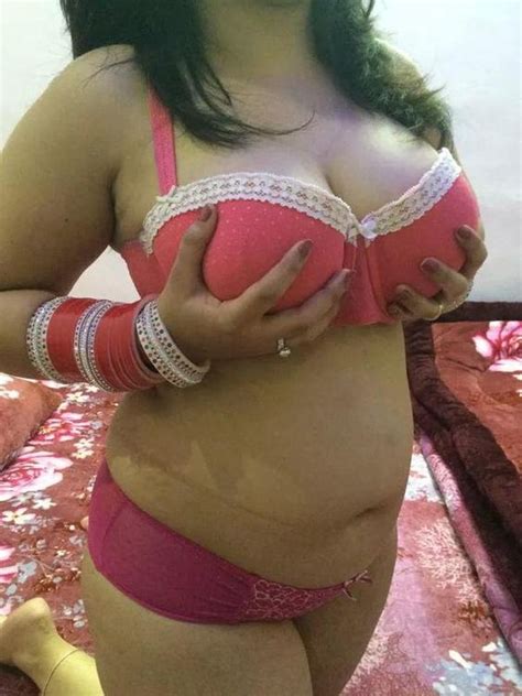 Mallu Fat Aunty Hot Photos In Saree And Blouse From Back Side | SexiezPix  Web Porn