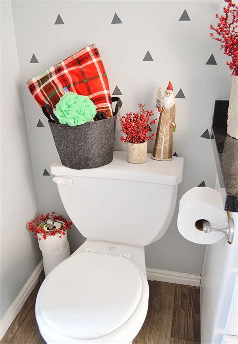 stunning christmas bathroom decor ideas     holiday mood