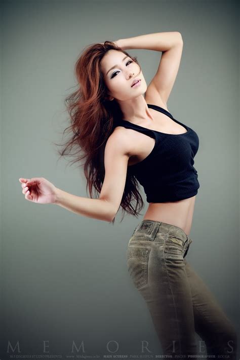 Park Si Hyun Black Crop Top And Jeans Hot Korean Girls