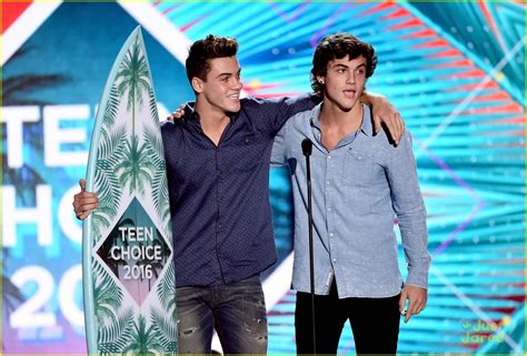 Ethan And Grayson Dolan And Bethany Mota Win Big At Teen