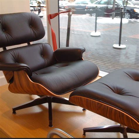 manhattan home design eames lounge chair review
