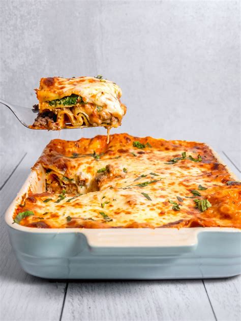 spinach beef lasagna recipe  stephanie  feedfeed
