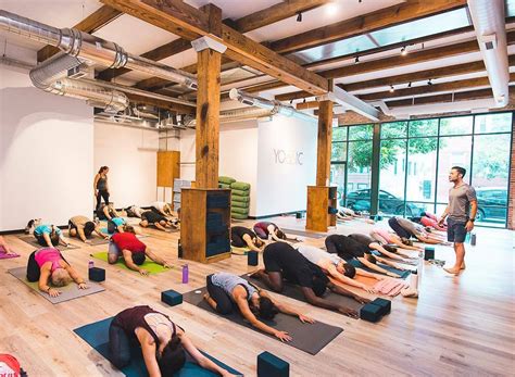 tips  choosing   yoga studio   unrealistic trends