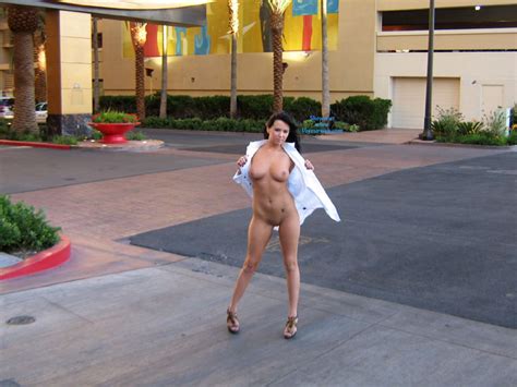 naked in streets of vegas may 2011 voyeur web