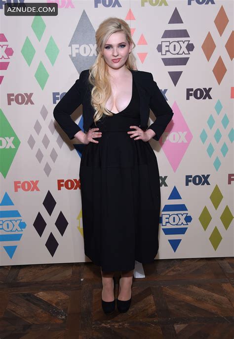 Abigail Breslin Cleavage At The Fox Fx Summer 2015 Tca Party In West
