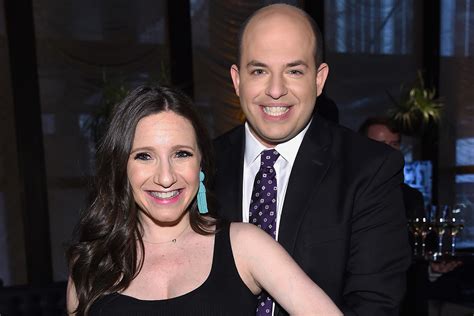 cnns brian stelter  wife jamie expecting  child