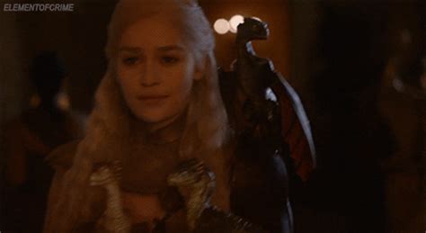 daenerys targaryen find and share on giphy