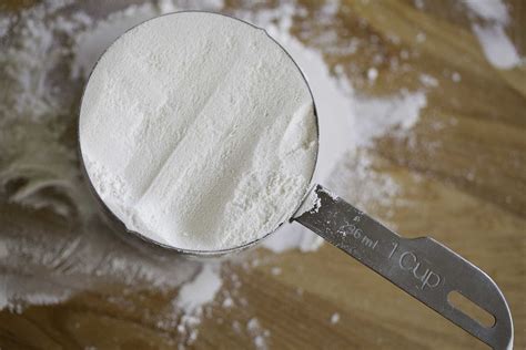 measure flour correctly  baking recipes