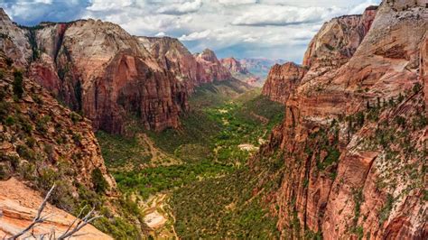 angels landing zion national park backiee