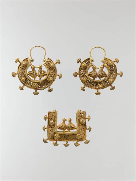 Earrings And Pendant The Metropolitan Museum Of Art