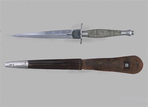 perfect weapon  fairbairn sykes commando fighting knife museum crush