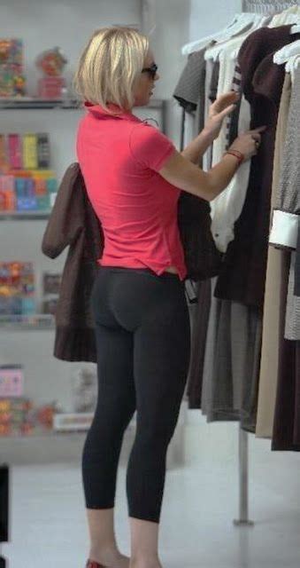 image fap ass in yoga pants yoga6 lady on a dime yoga pants are bad public guy things