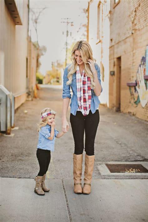stunning mother and daughter matching outfits that are perfect for winter