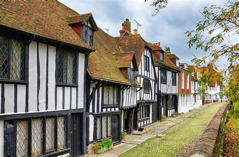 charming small towns  england