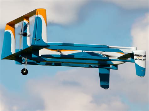 heres  amazons drone delivery system works  minute news