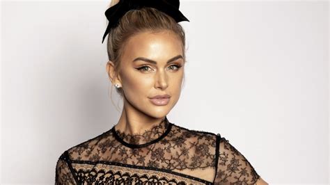 lala kent celebrates her 29th birthday with completely nude photo