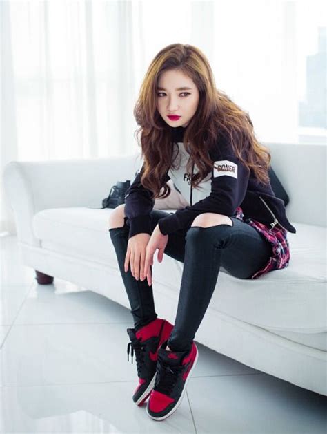 ulzzang pretty korean girl selca asian fashion ♥ ulzzang gyaru asians pinterest stage