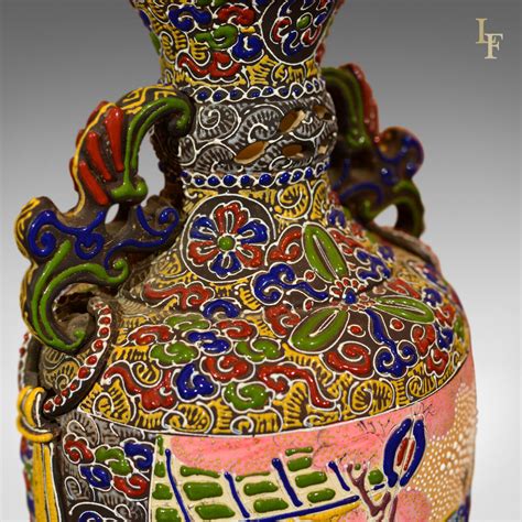 pair  antique vases japanese moriage satsuma london fine antiques
