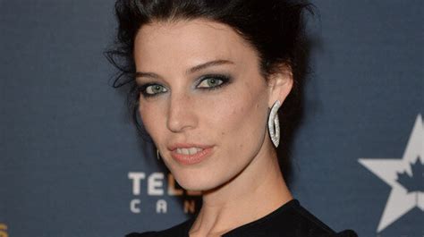 Jessica Paré Goes Topless For Esquire In A Pool Huffpost Style