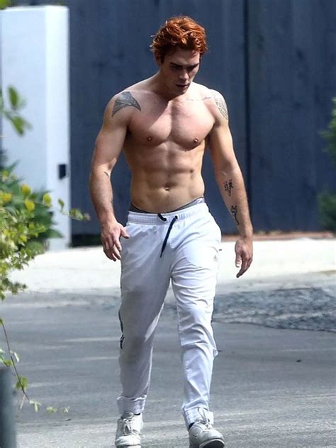 Kj Apa Hottest Guide With The Best Shirtless Gallery