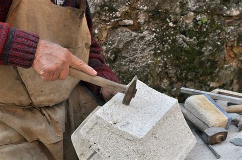 choose  professional stonemason time business news