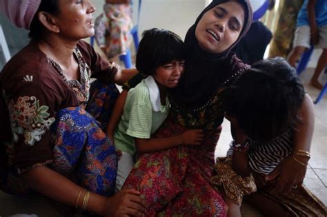 rohingya blogger fleeing rohingya women fall prey to traffickers in