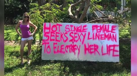 florida woman makes sexy sign to get power back on after irma