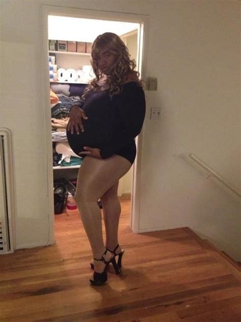 This Guy Went As A Pregnant Beyonce For Halloween Funny