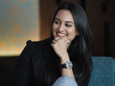 18 best of sonakshi sinha hot wallpapers latest photo hd pics